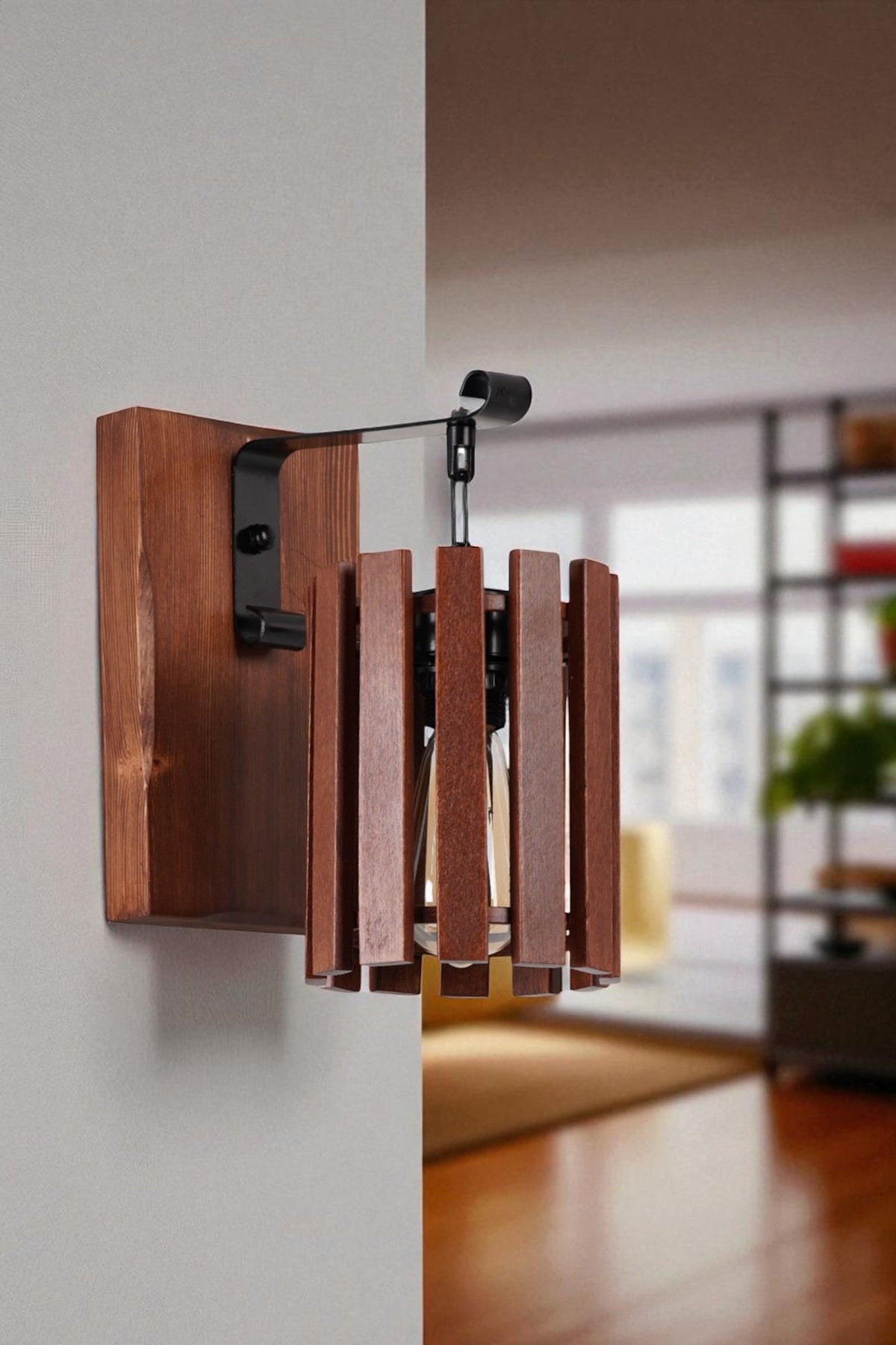 Zidna lampa 042, orah, crna