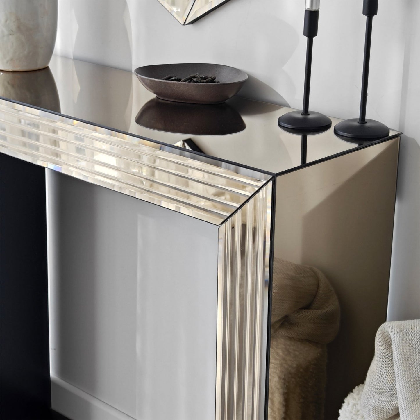 0e50685763a6a34fb686d4fb425ec512