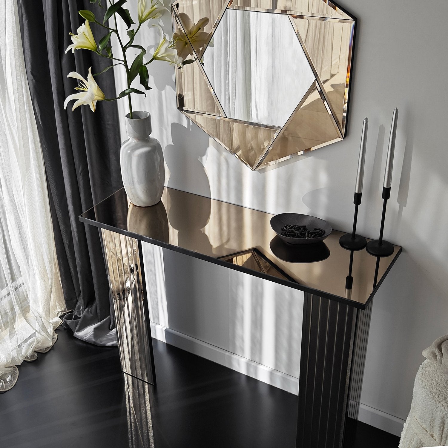 90d5babd391c26f28ff0733caceb95fb