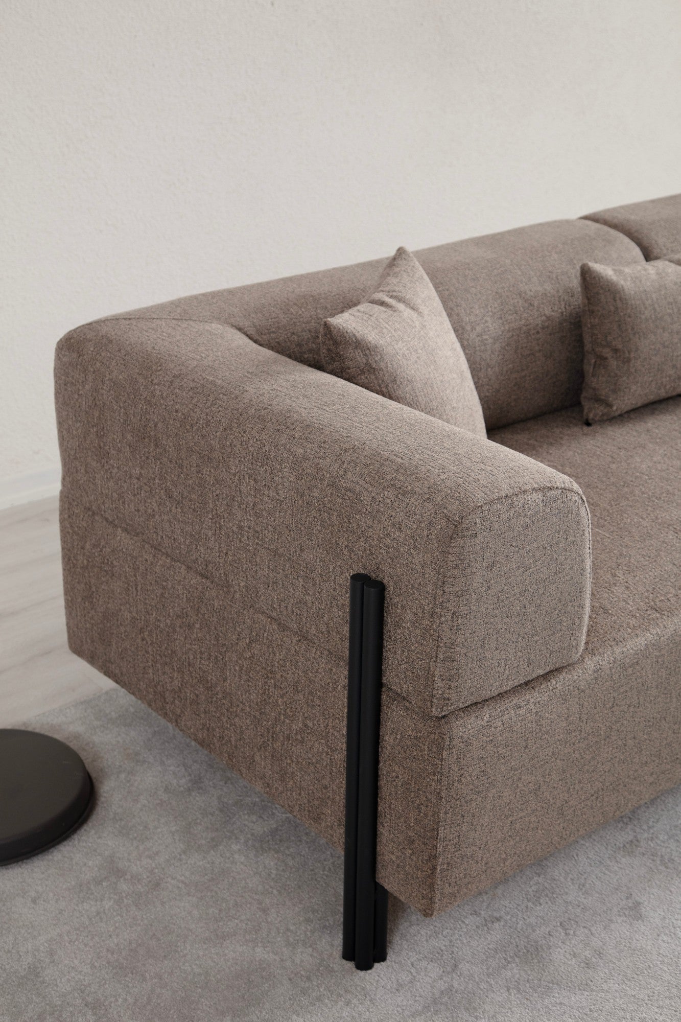 Trosjed Gio 3 Seater - smeđa