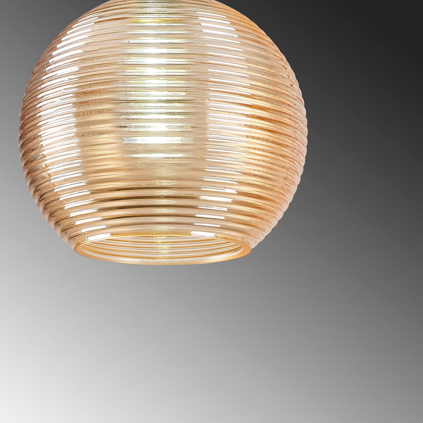 Luster, 584TTM1174