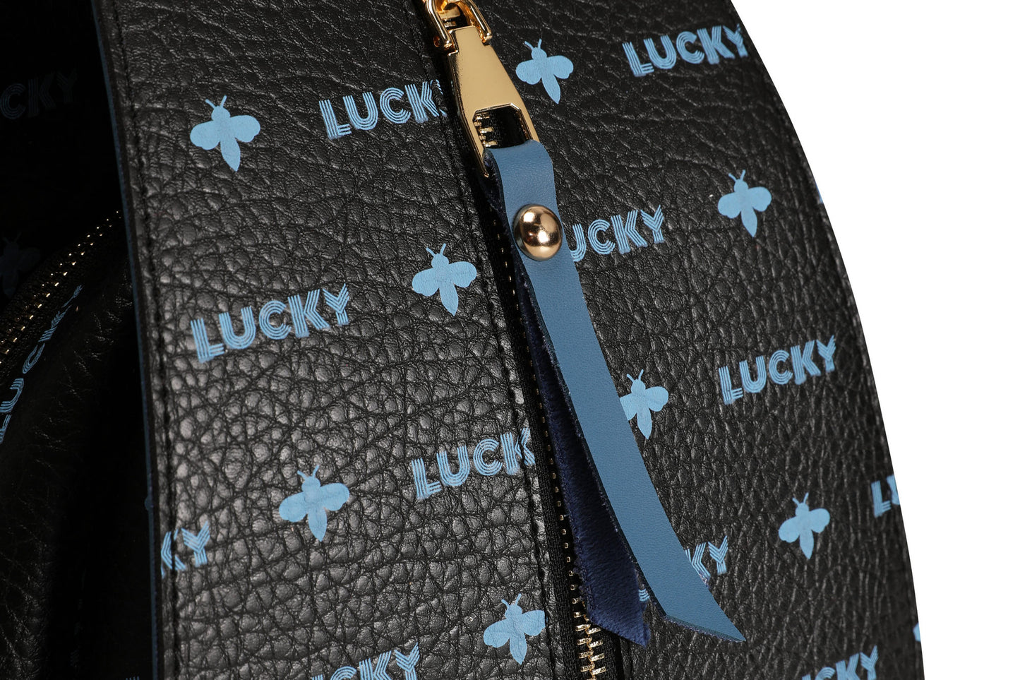 f09cdb3f7e44694b3ec4805c7f844db0