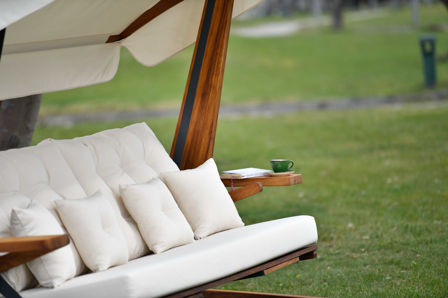 Vrtni trosjed za ljuljanje, prirodno bež boja, Luna Deluxe 2600 - Beige