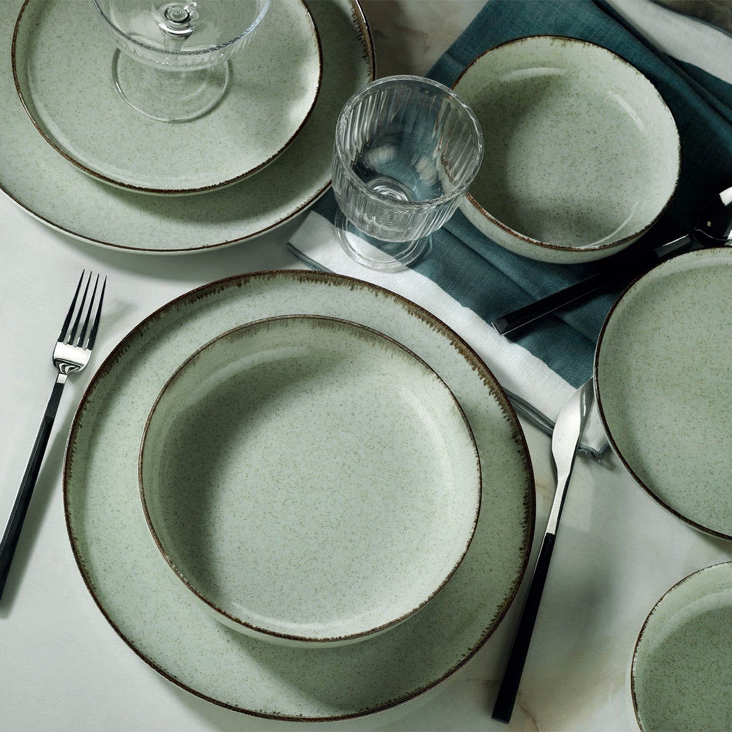 Porculanski set tanjura 24 dijelni DINER GREEN, MOD24Y2730P03