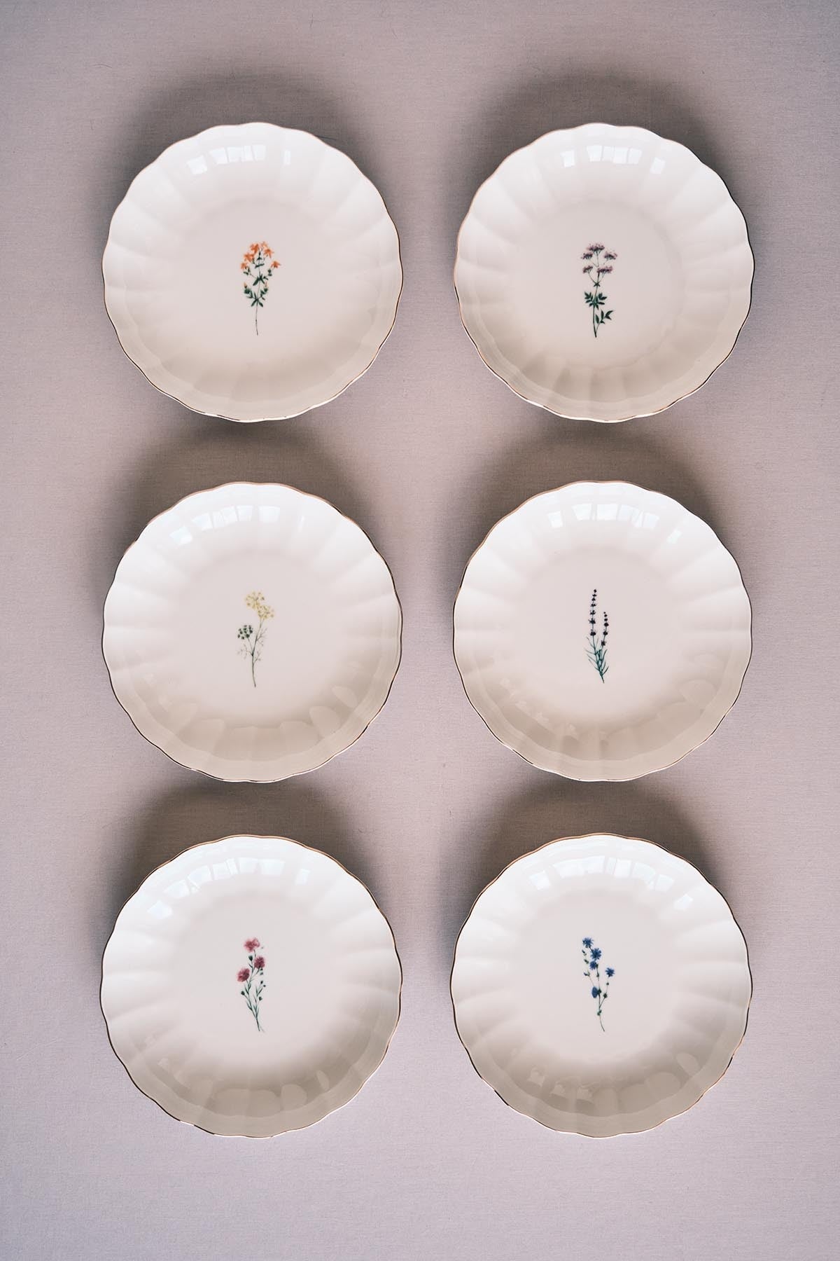 Set servisnih tanjura (6 komada)