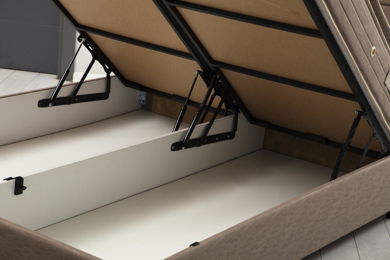 b04916ec01c91c953749f85a4ffd6203