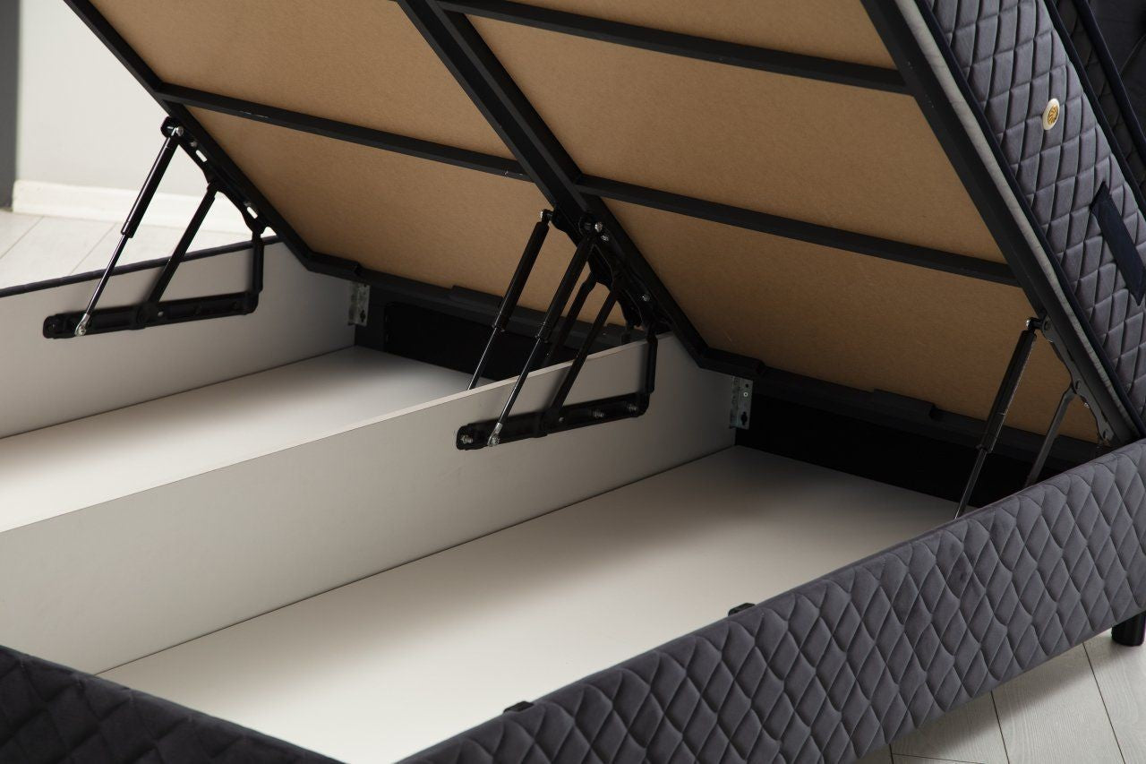 476668466aee4b5389de5dff3b87eb93