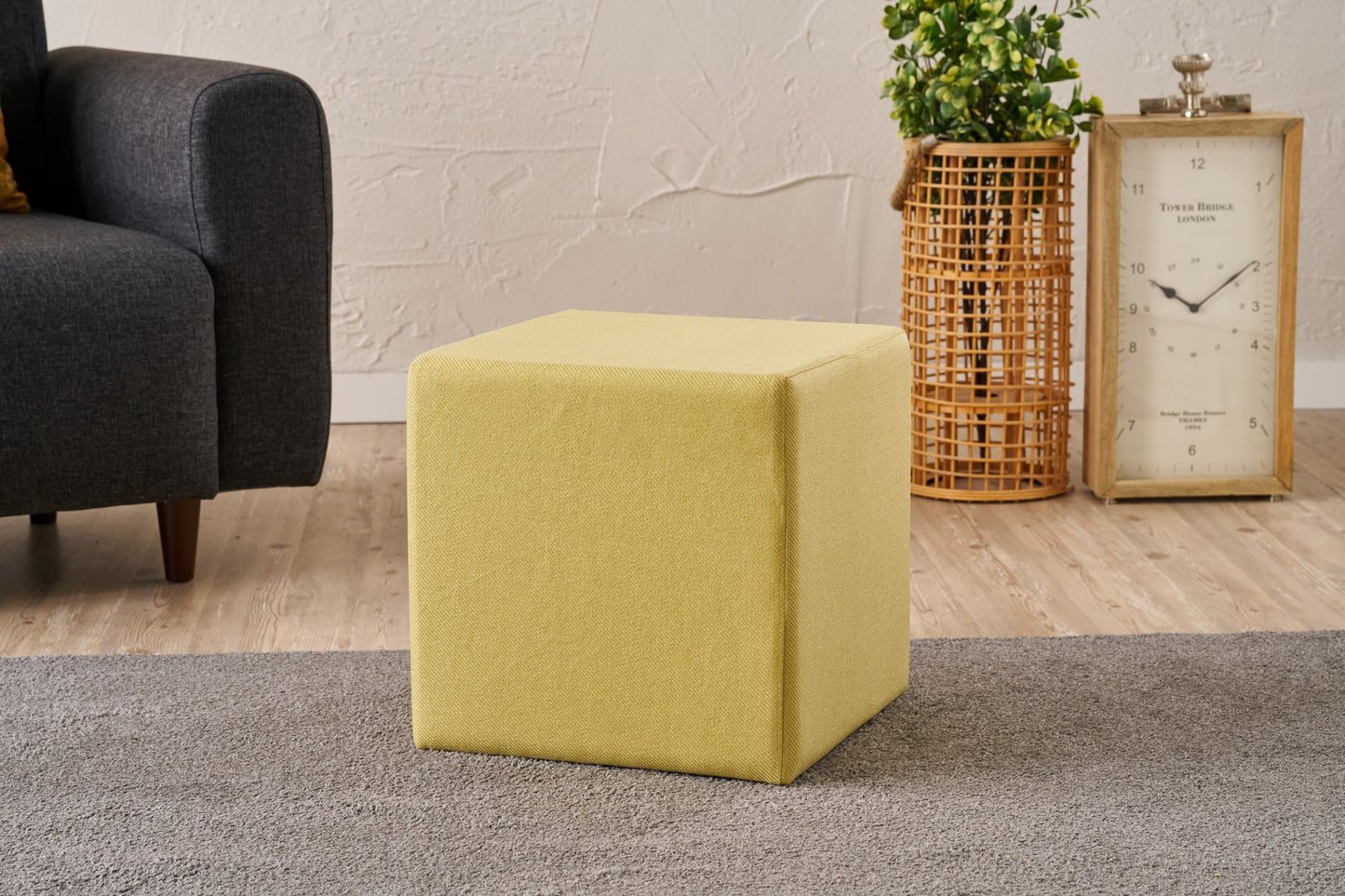 87648b13584c1a6d696e1a7d6272b8f1