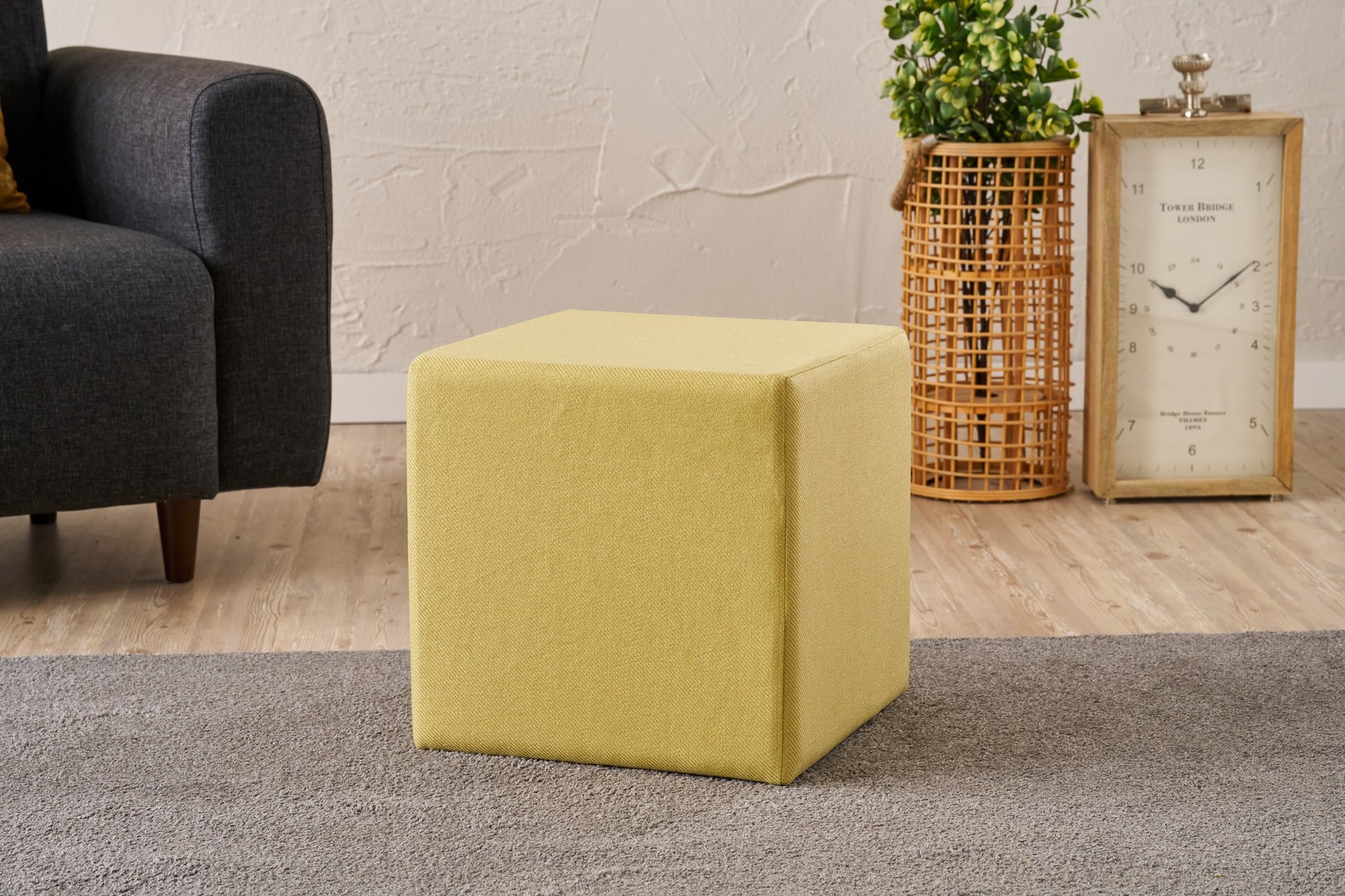 87648b13584c1a6d696e1a7d6272b8f1