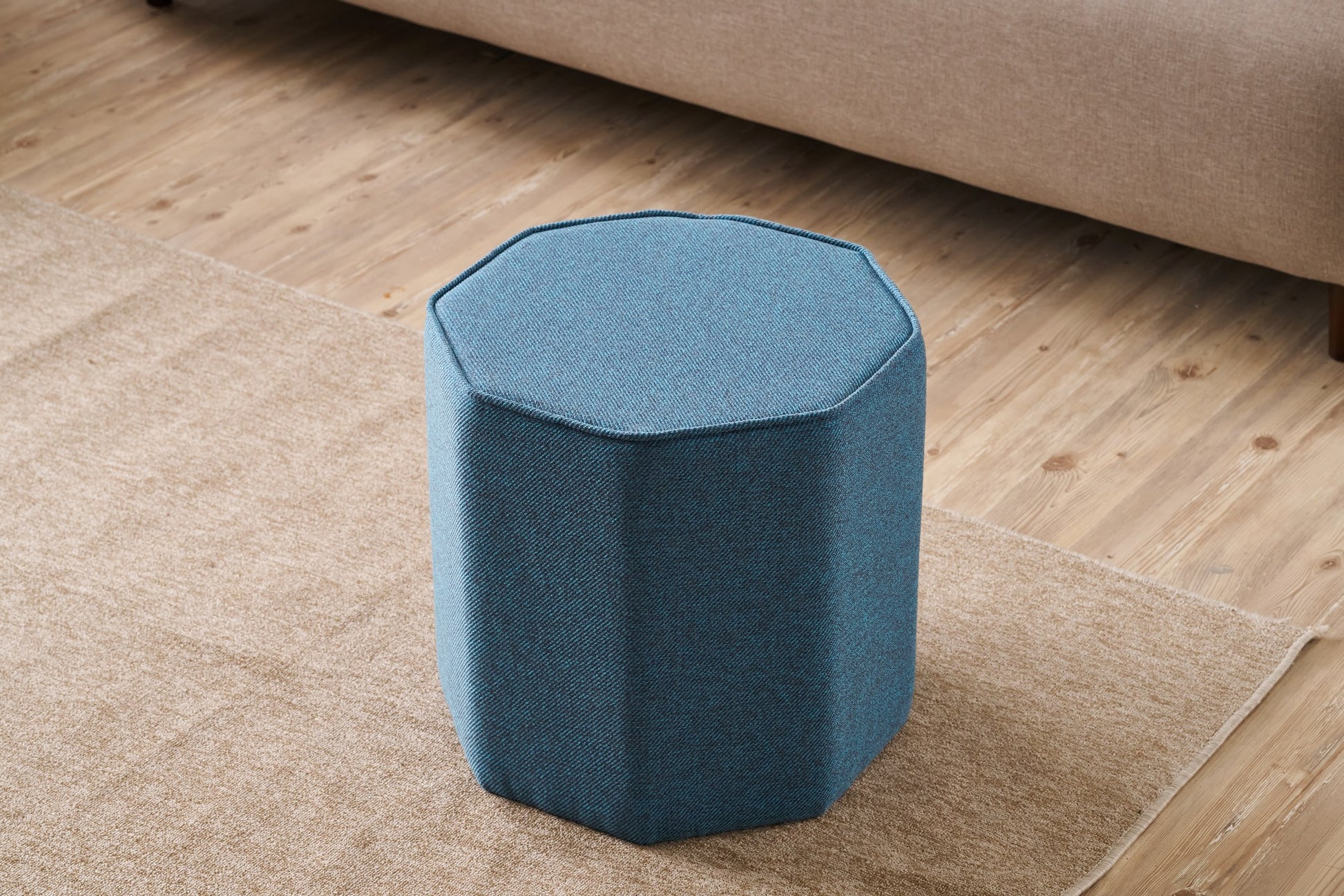 c815521ccb26eee0518006553d3f6f74