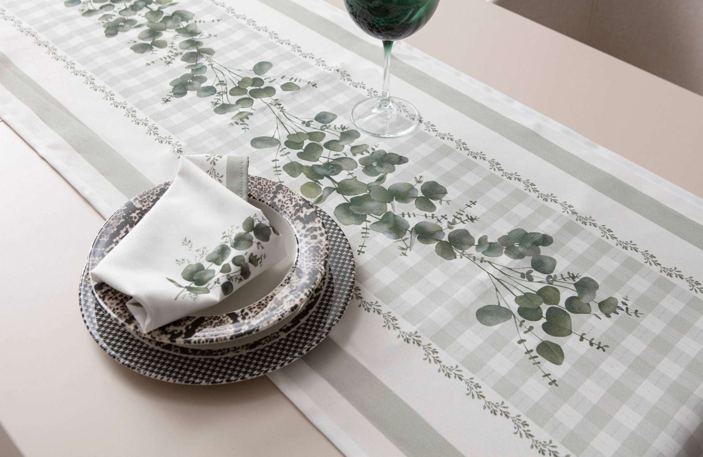 Uski stolnjak Eucalyptus 150