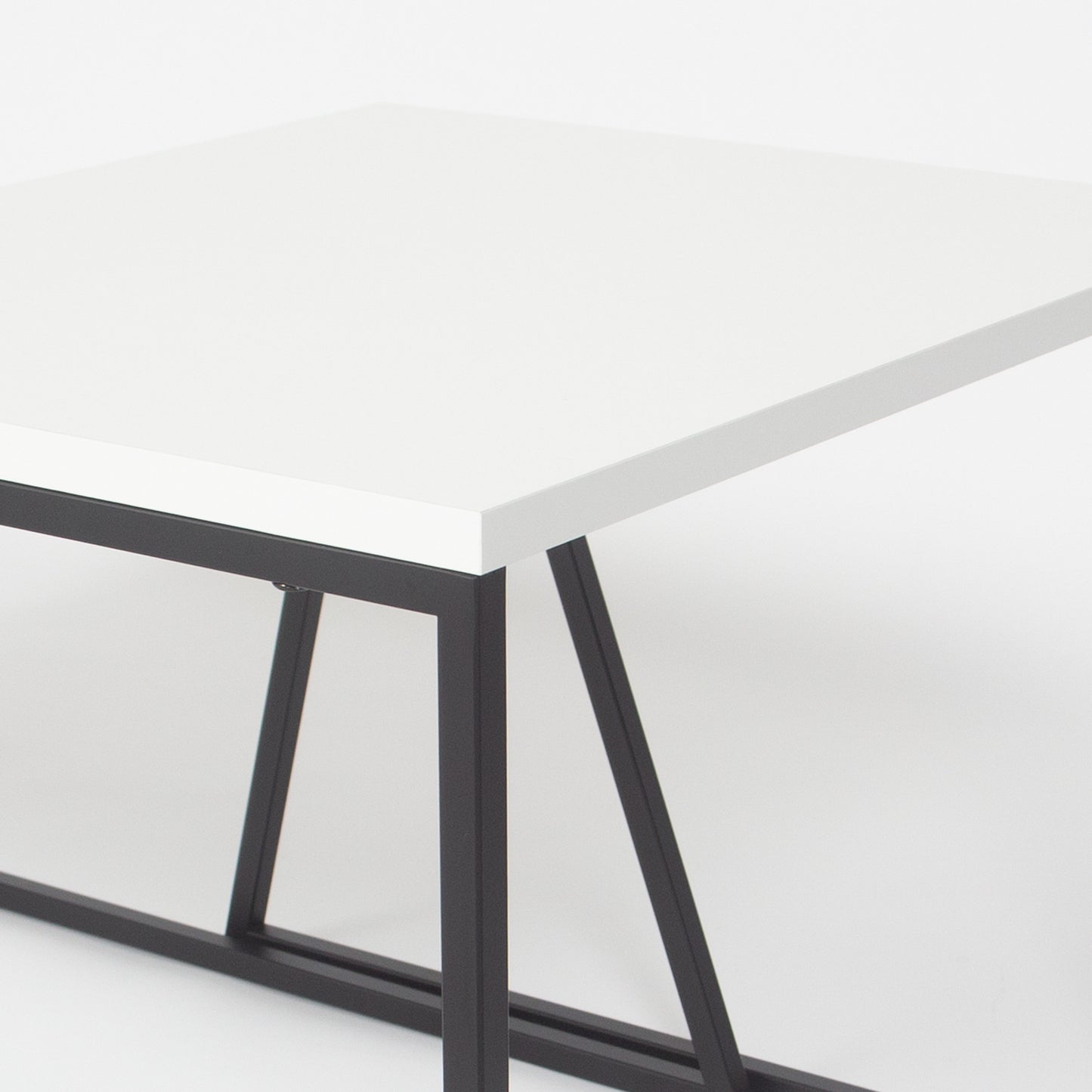 Set stolića za kavu, Bijela boja Crno, Pal Orta Sehpa - White