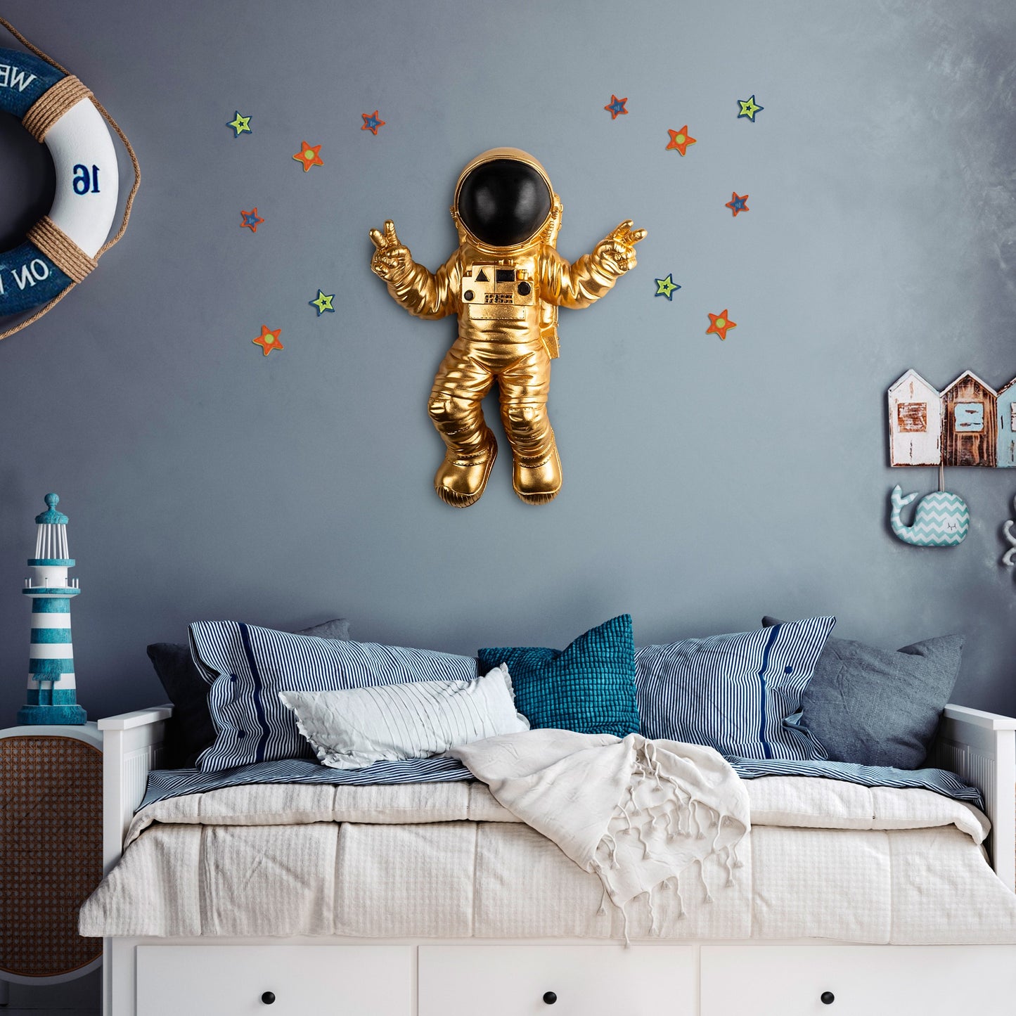 Dekorativni zidni pribor Cosmonaut 5