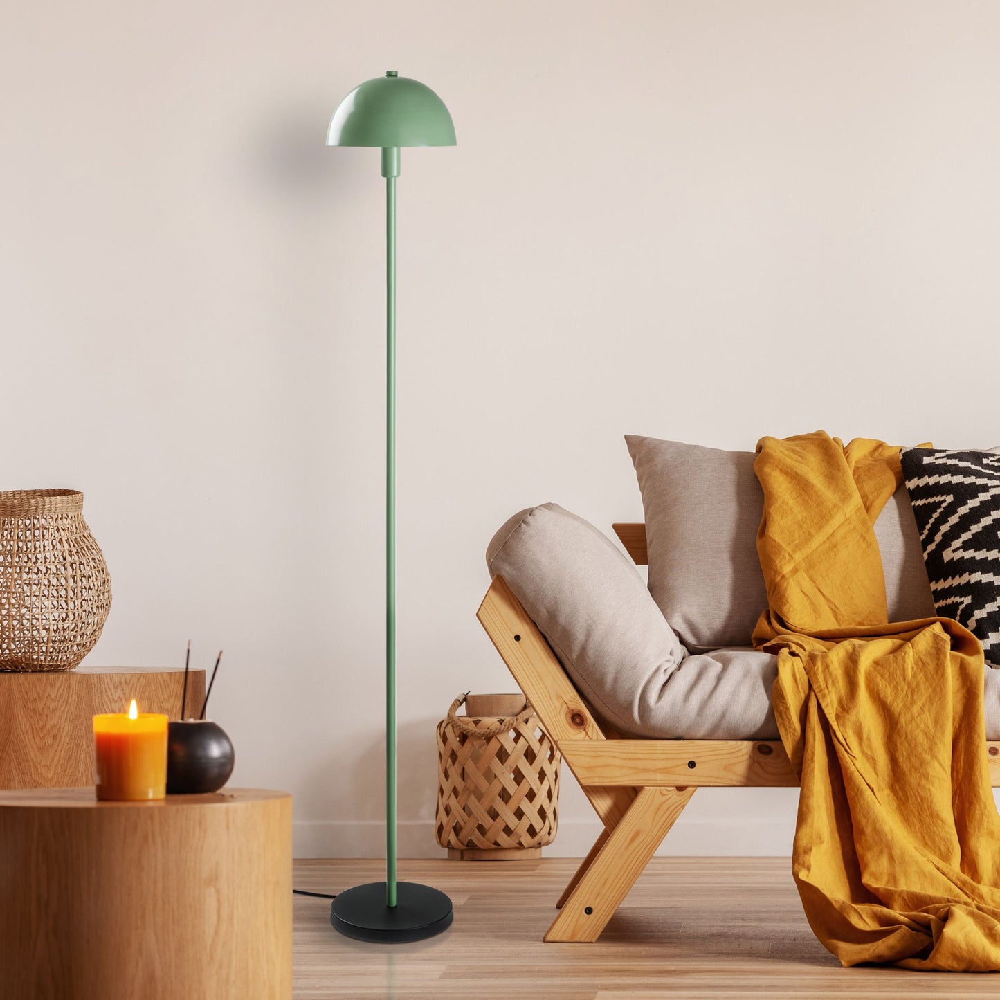 Podna lampa VIVIENNE