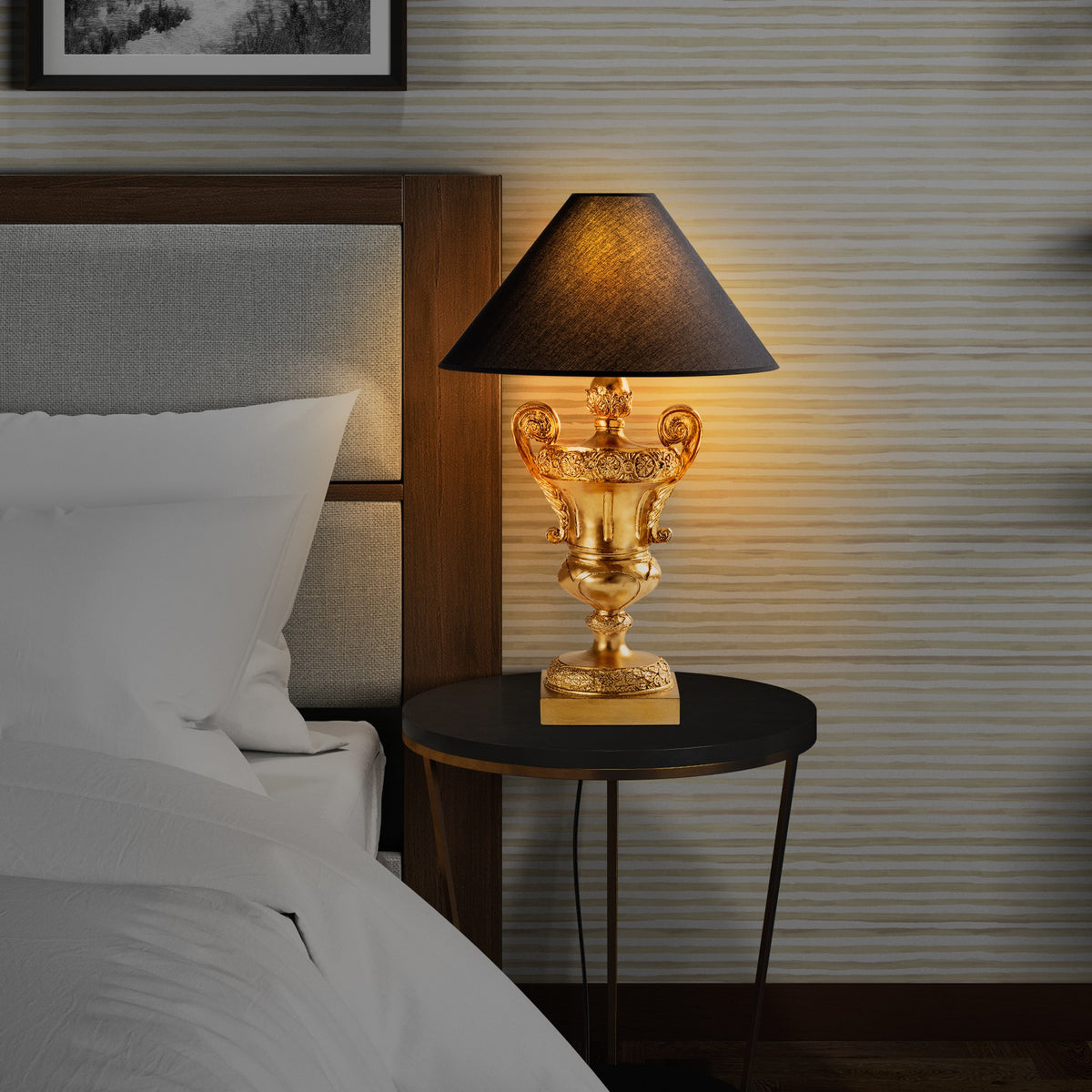 Stolna lampa 771, zlatna, crna