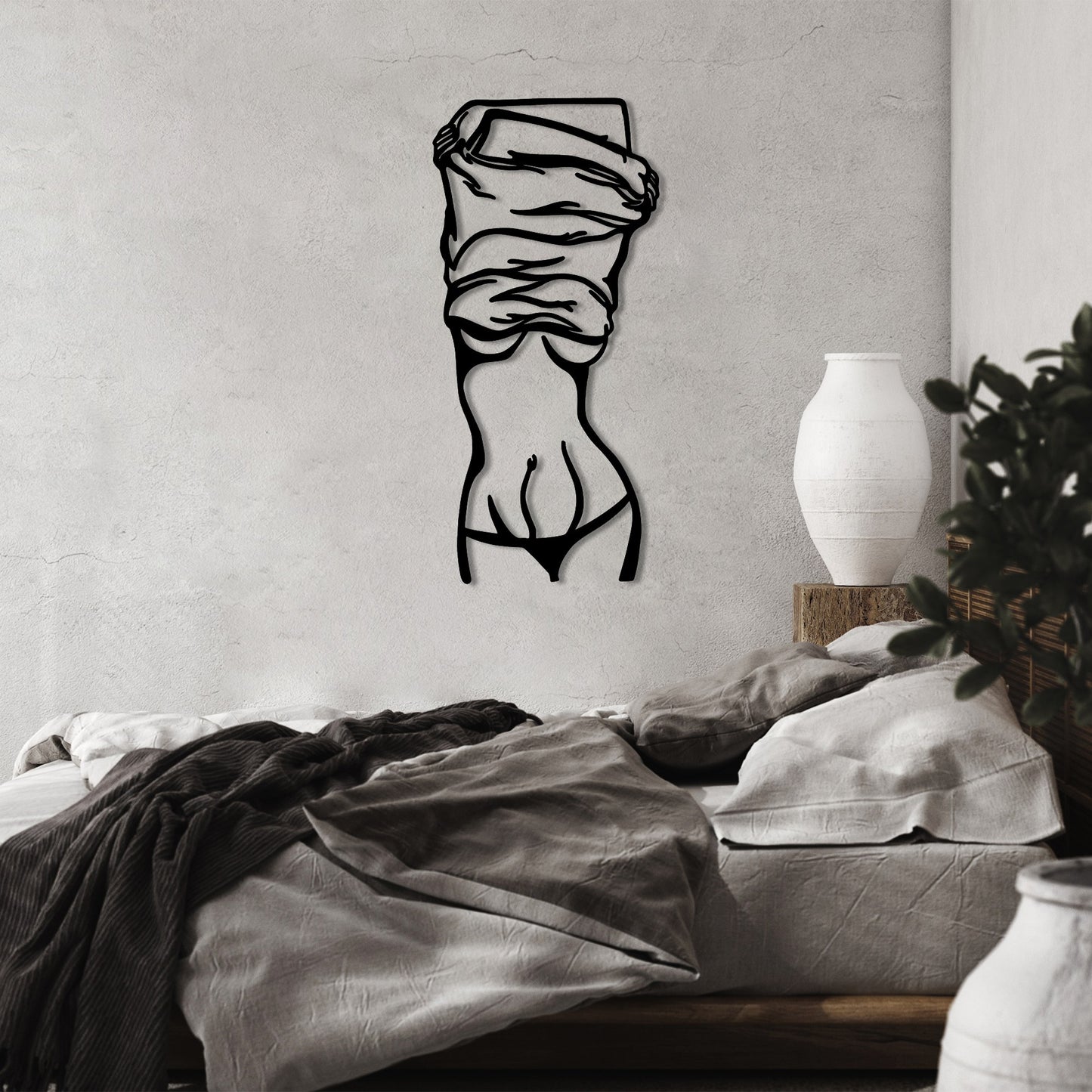 Metalna zidna dekoracija, Undressing Woman