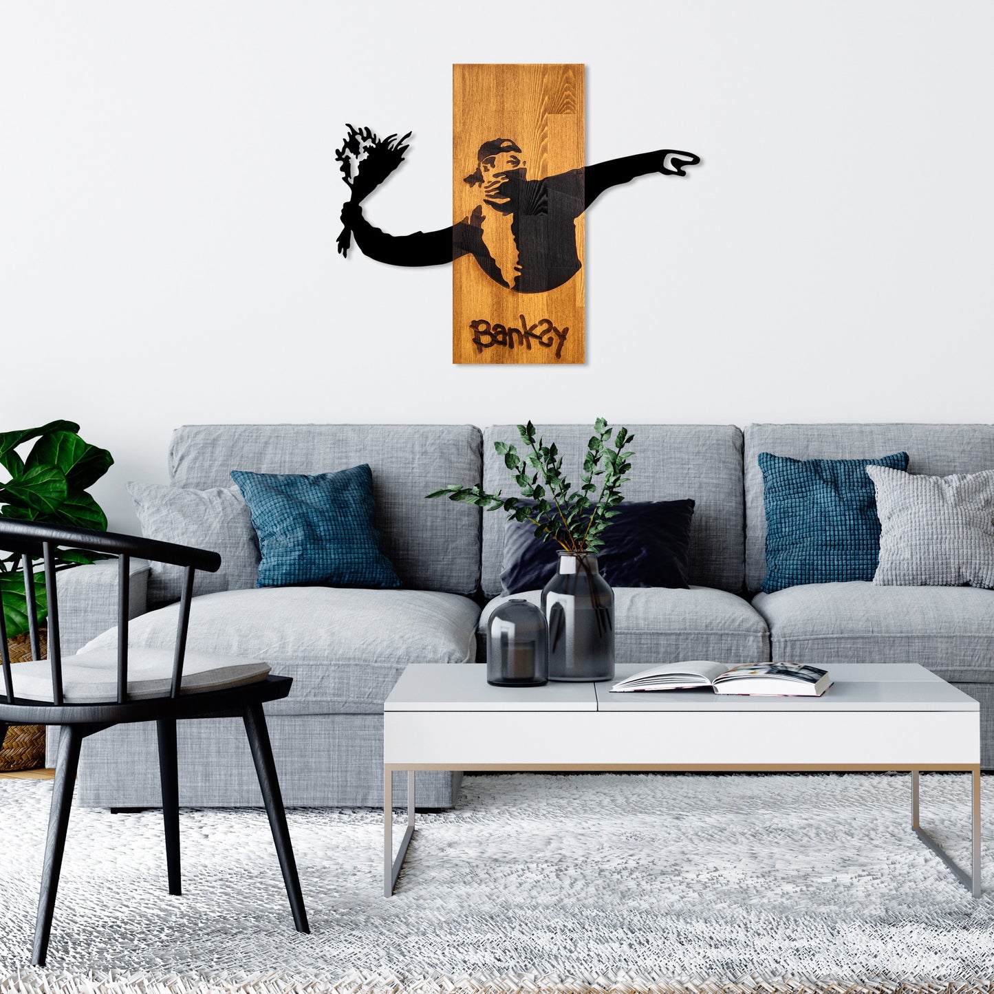 Drvena zidna dekoracija Banksy - Flower Thrower