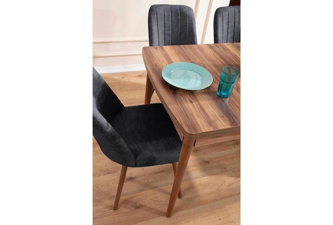 Set sa blagavaonskim proširivim stolom i stolicama (5 komada)