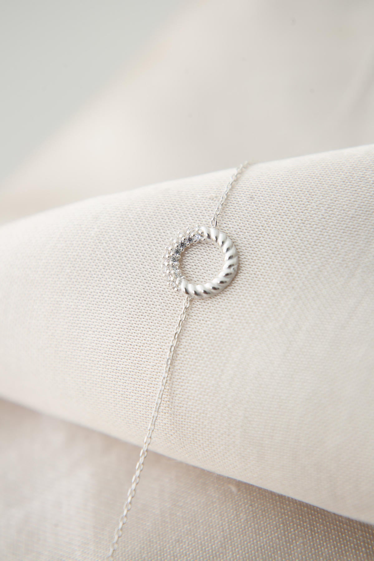 95e006c9b1386b5a16fe9f59be18db11