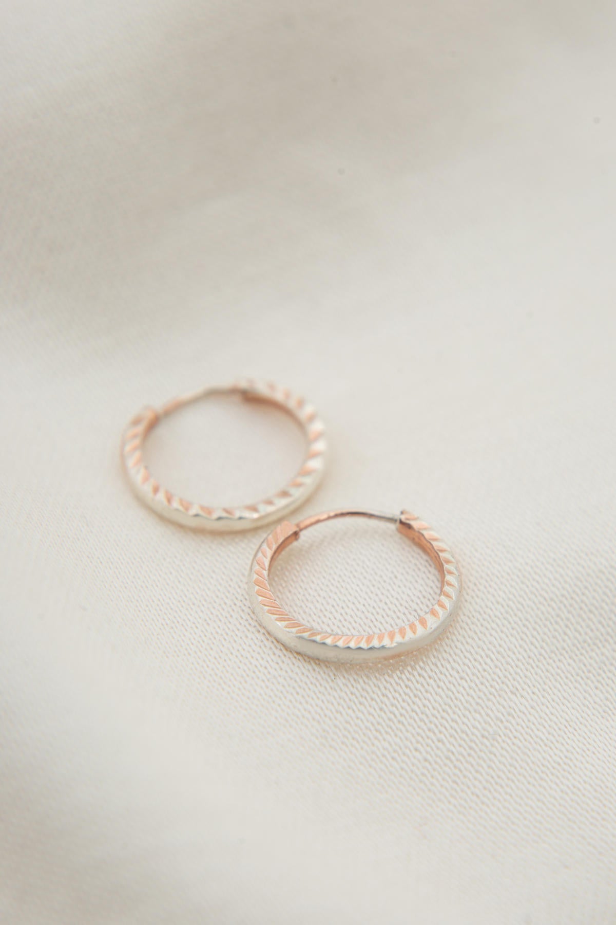 7094cfaa12713dd23ba8c45b7bbde59e