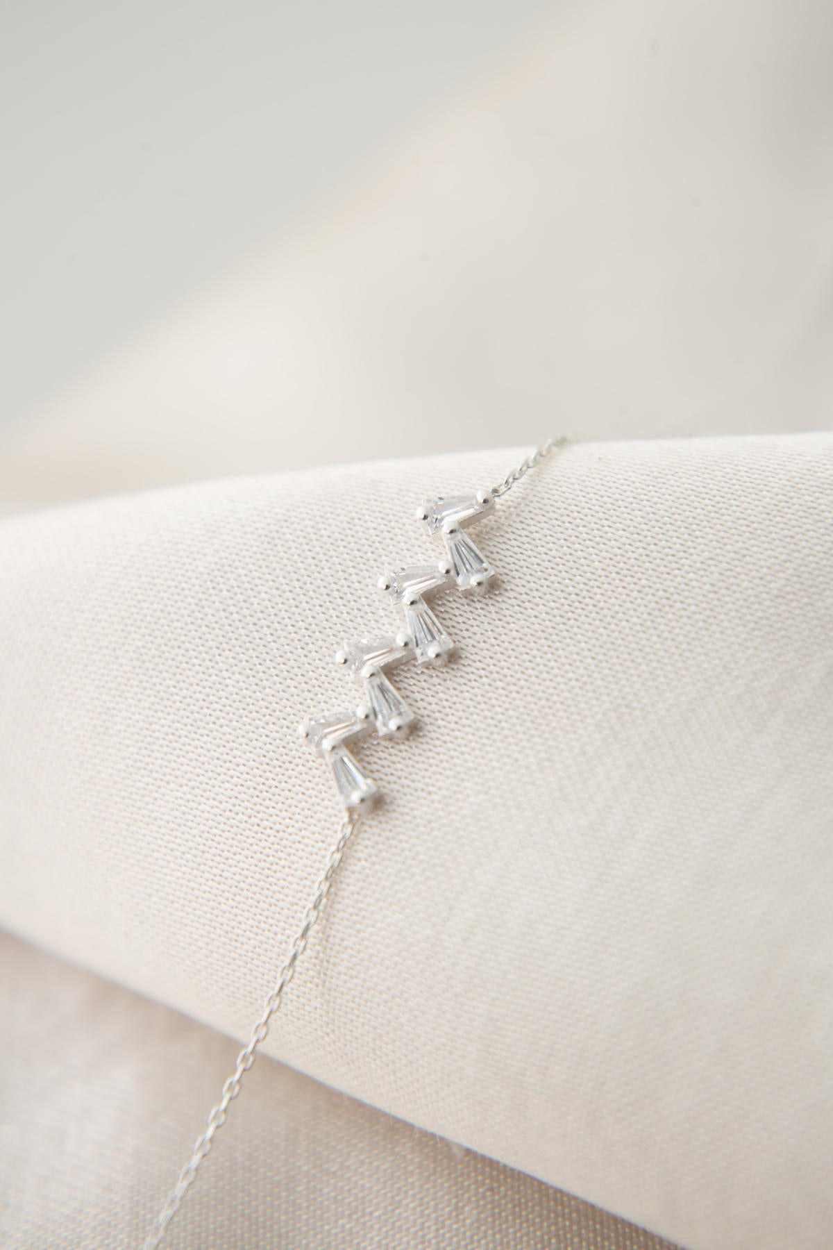 dafb70d27745daddf5f78e3ce28b3ed6