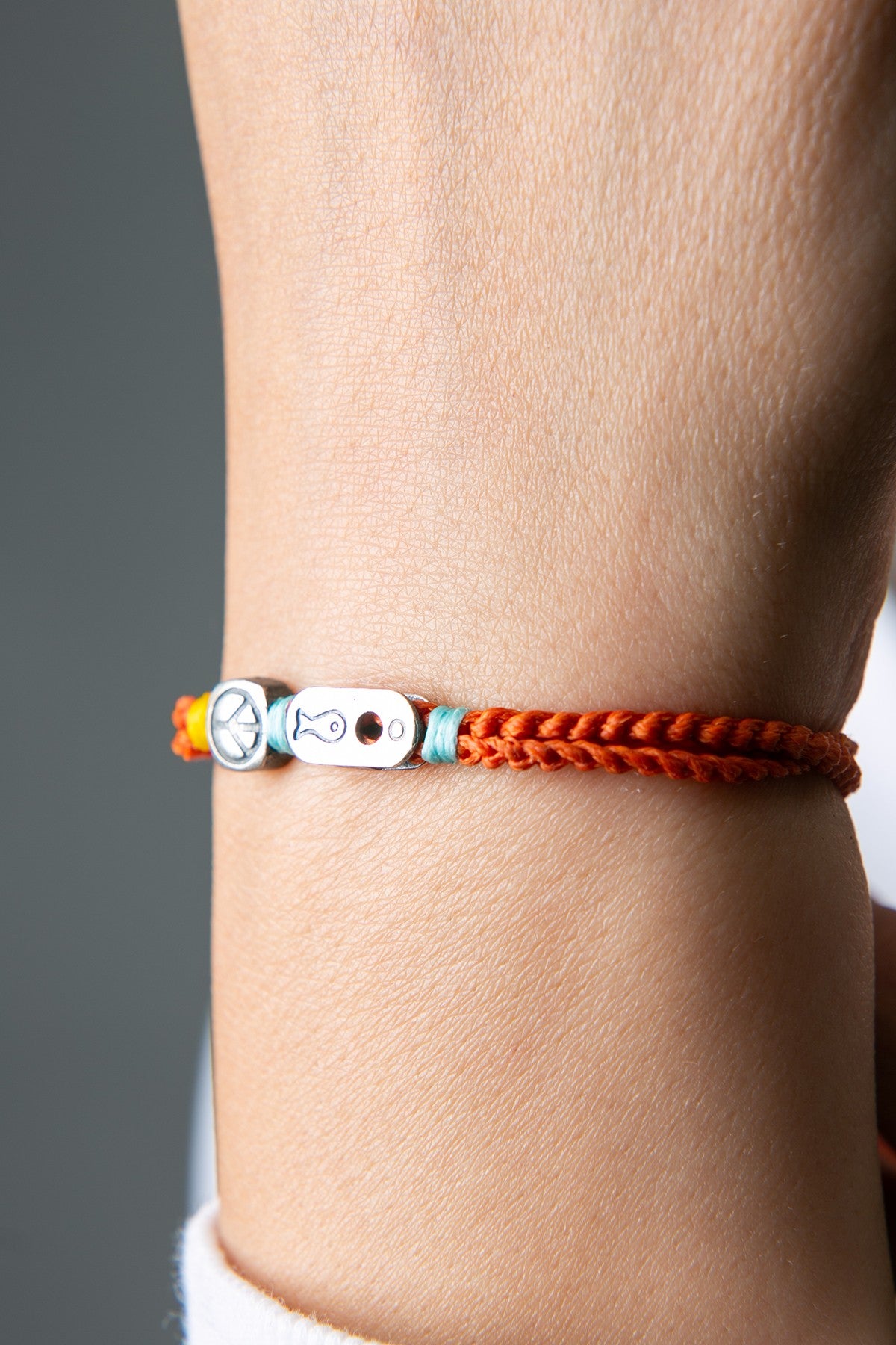 4320f9c1eb392f86fca39b7edde52877