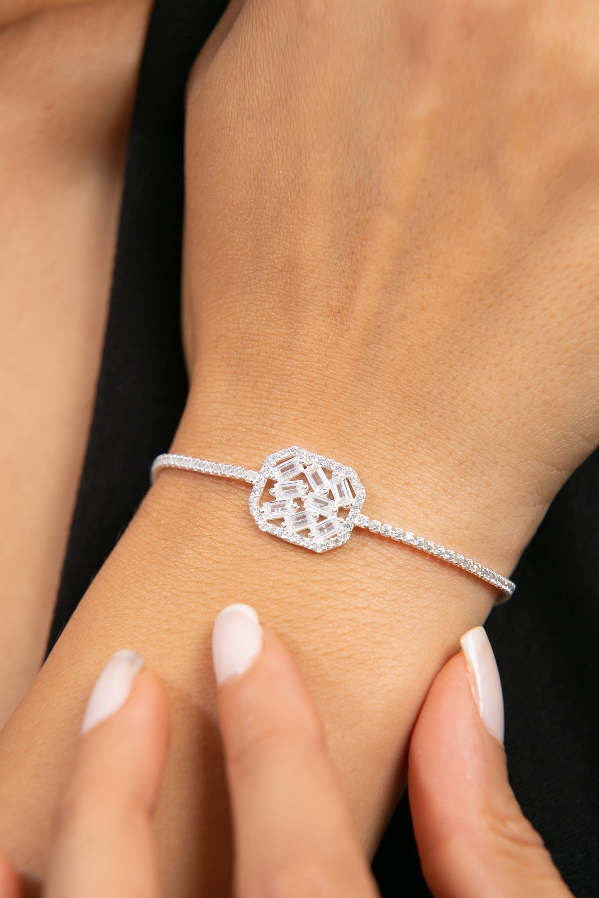 6a8e4afea3b7b5947a32e36f78df4202