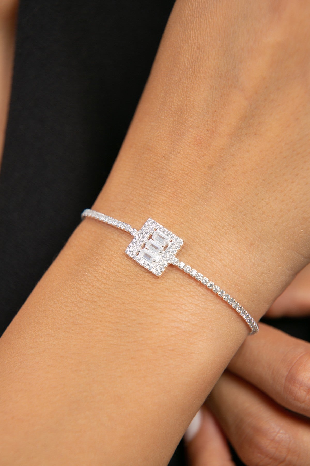 247ea6f32c71cf10e5577a7c5f1fc6da