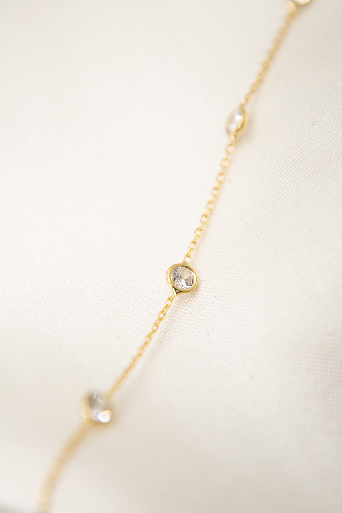 5853b6934239bcf77854b01ce24058b3