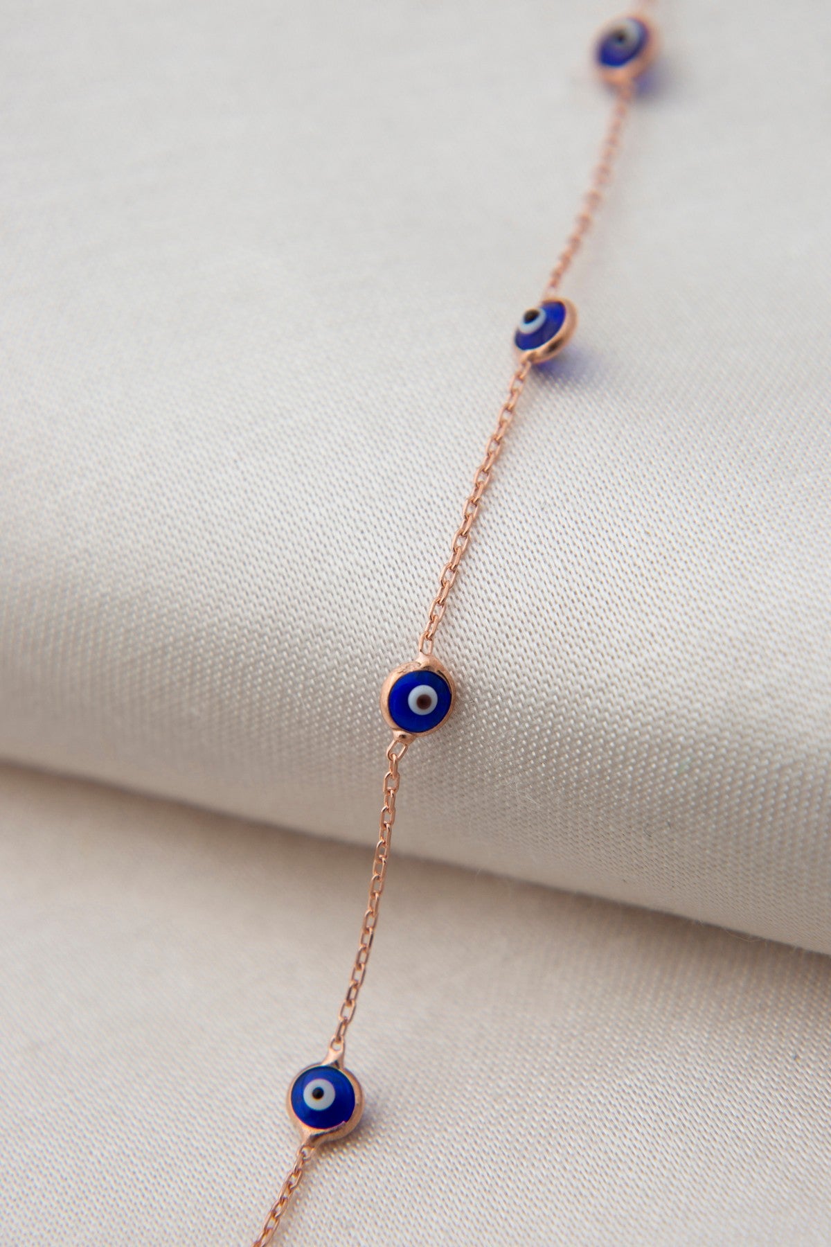 799b94aa7f40e31a1f3c72a5c539983a