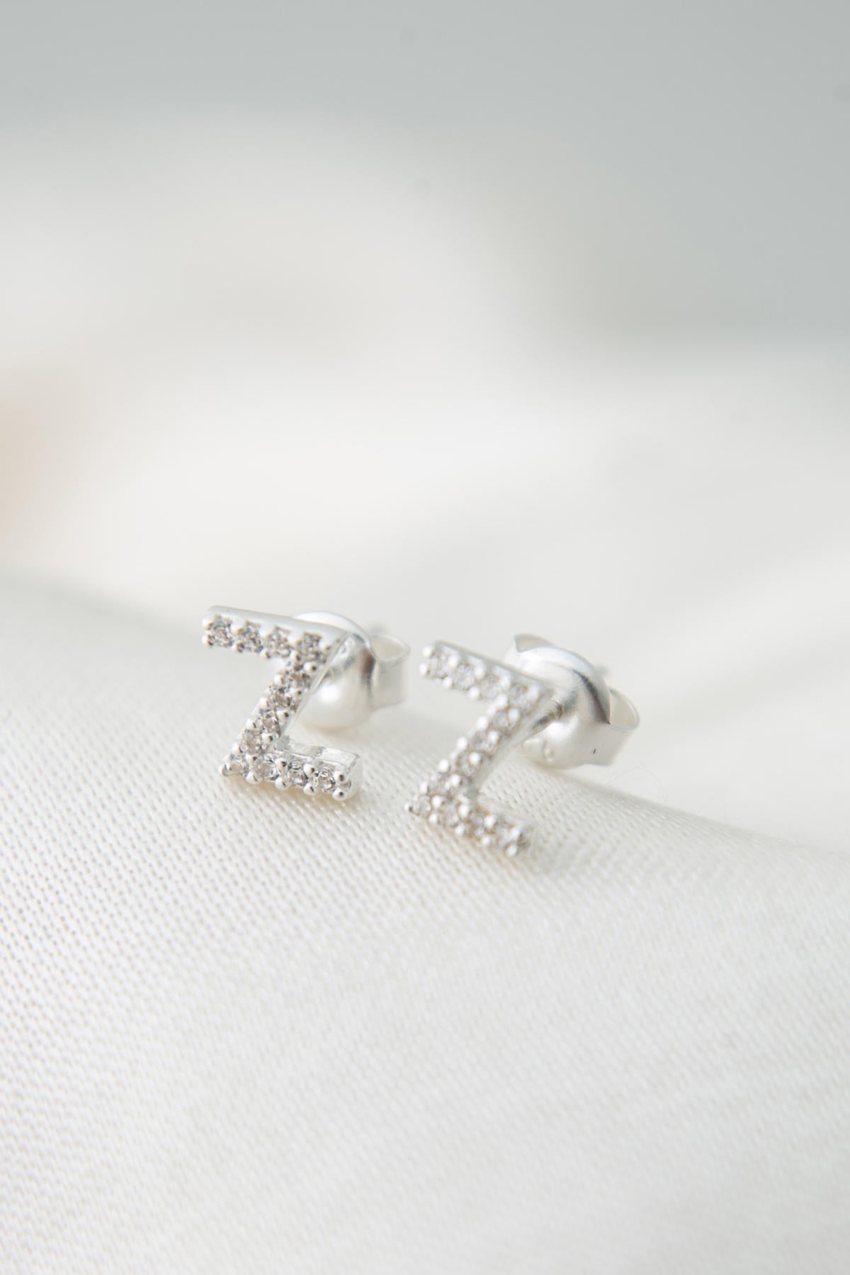 e7e340c1b34653fee1f721357f01d2f0