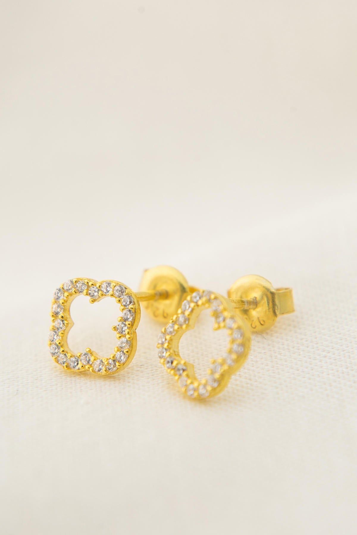 5d33ab58f93a297047931eaf1a00b483