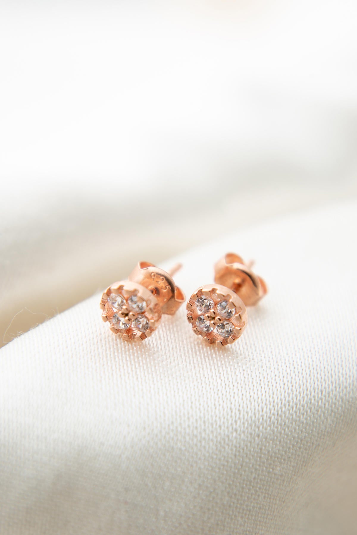 70798a886480e2bb71d14efd89ae94d5