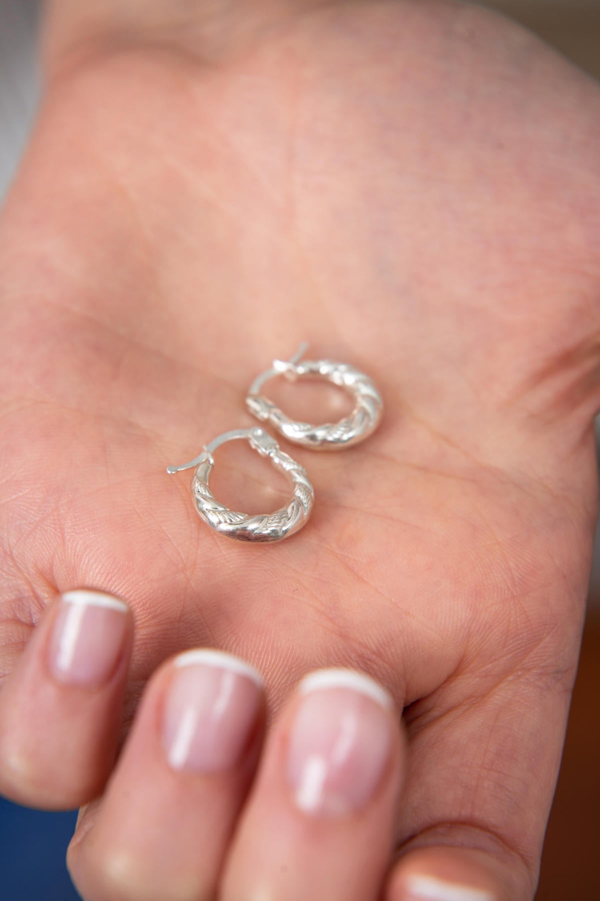 4352c221e43a3659619e4b3373802a6e