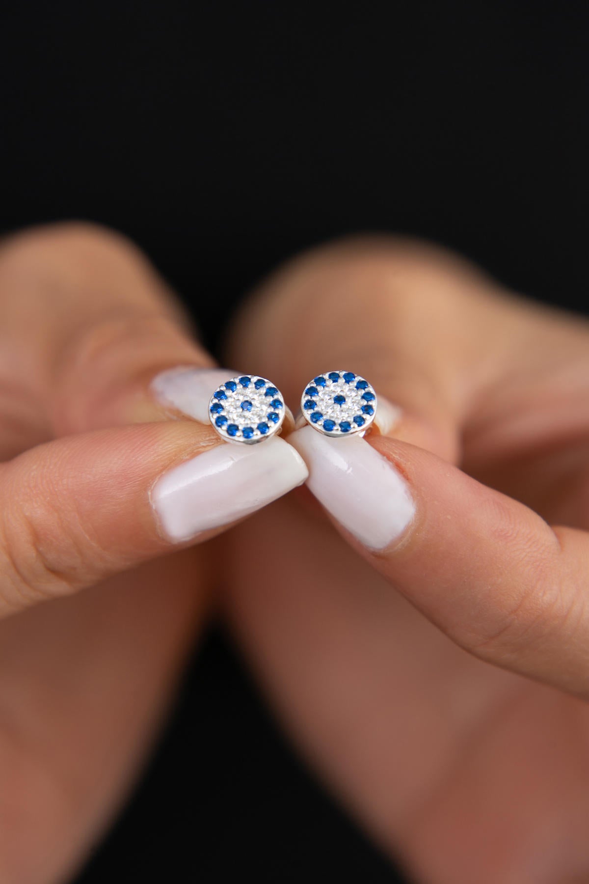 943dfaf03fe9fa2b71e8a15dc716eb1b