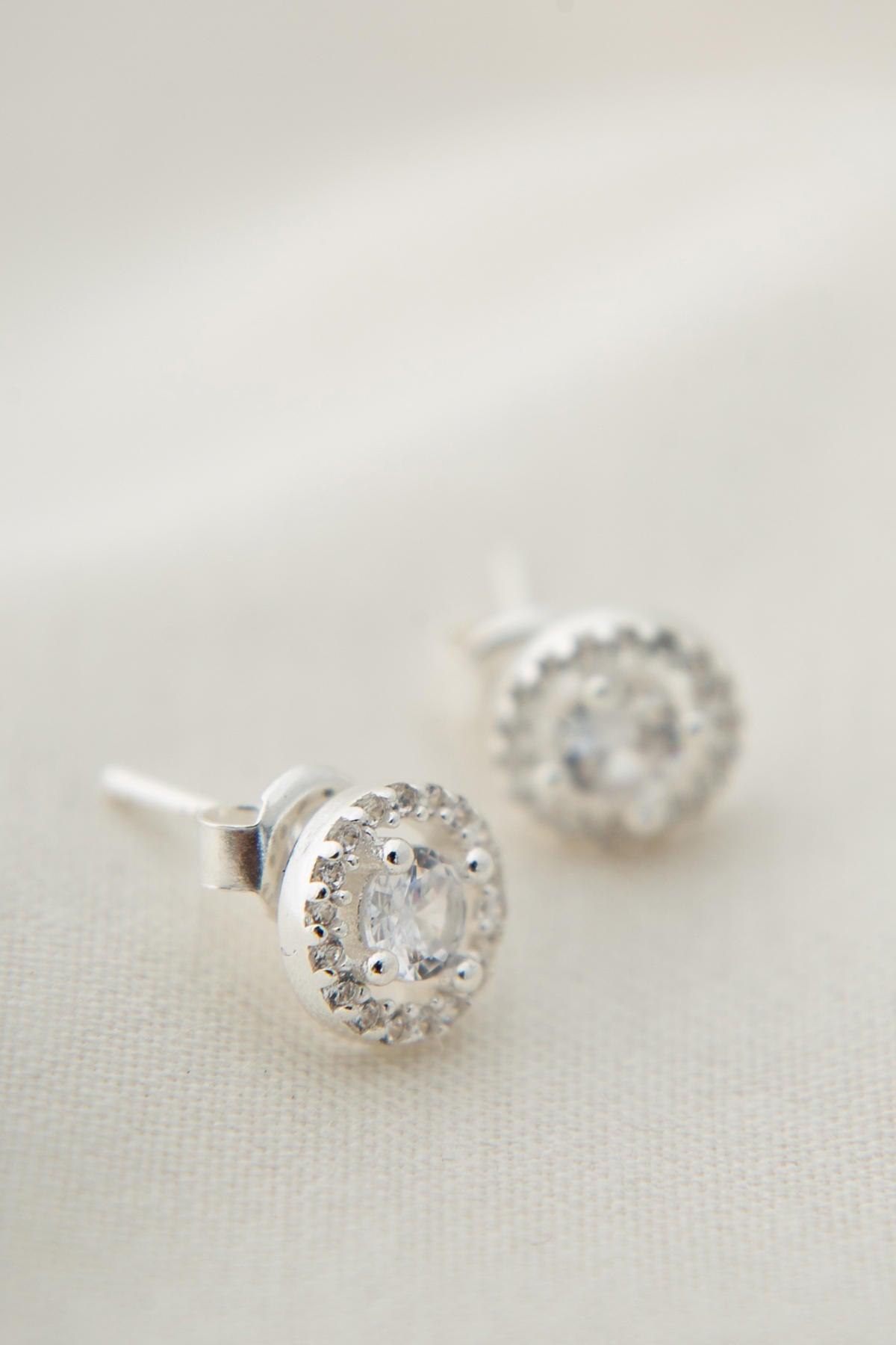 42ab6b08e3d78c1b4a5a4e3e182d8372