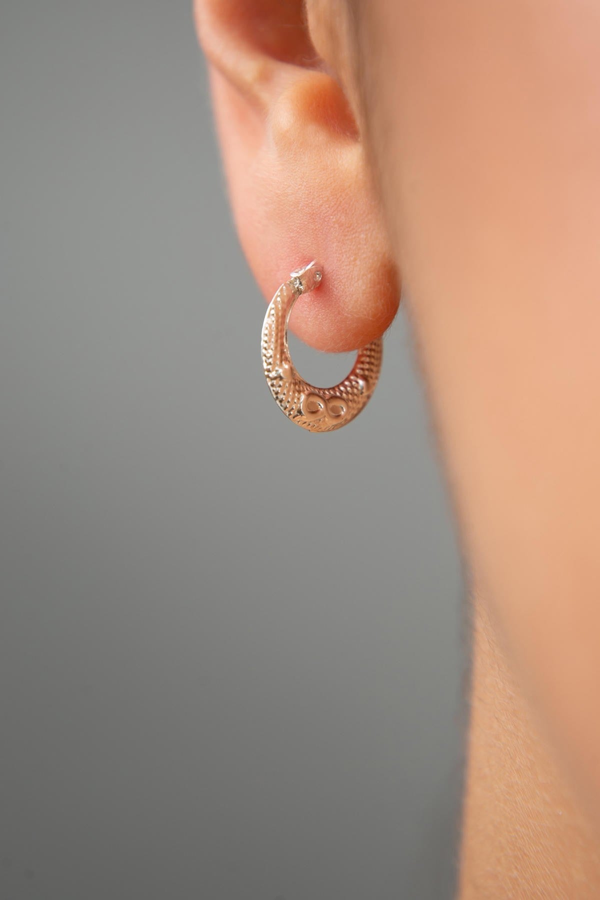 62318a4c8bc7147f25d964352b293324