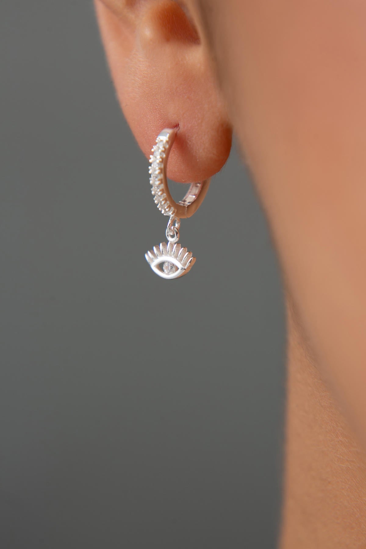 98d8e01525d8a6643c45ee8d0c36b5dd