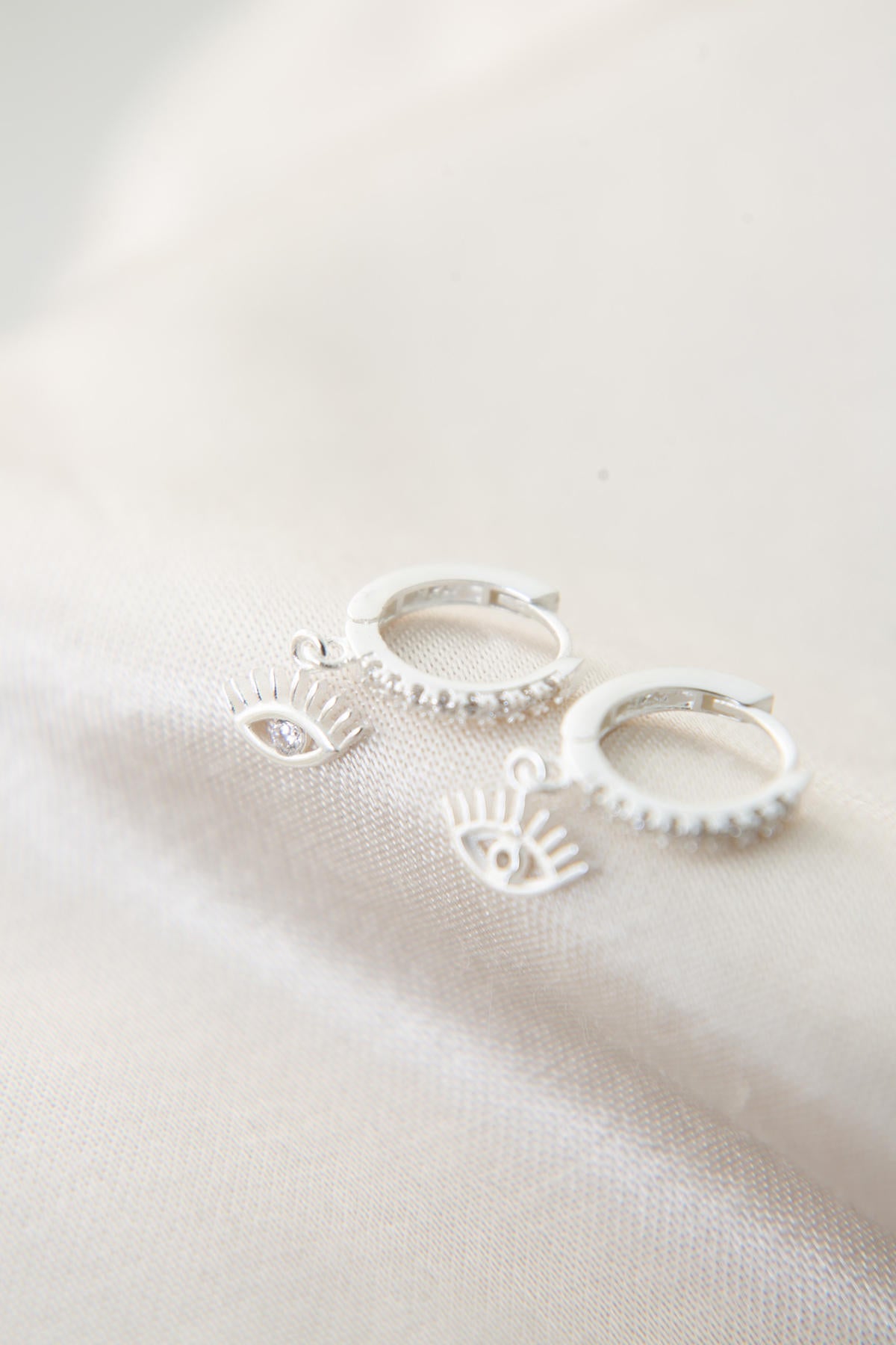 1a7af8a27097484121ab2b15ad45eb9e