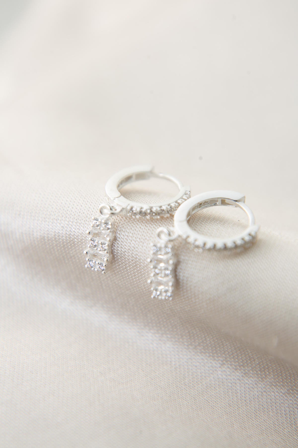 dcd9f8cd46a4f5d78a112d66016b3888