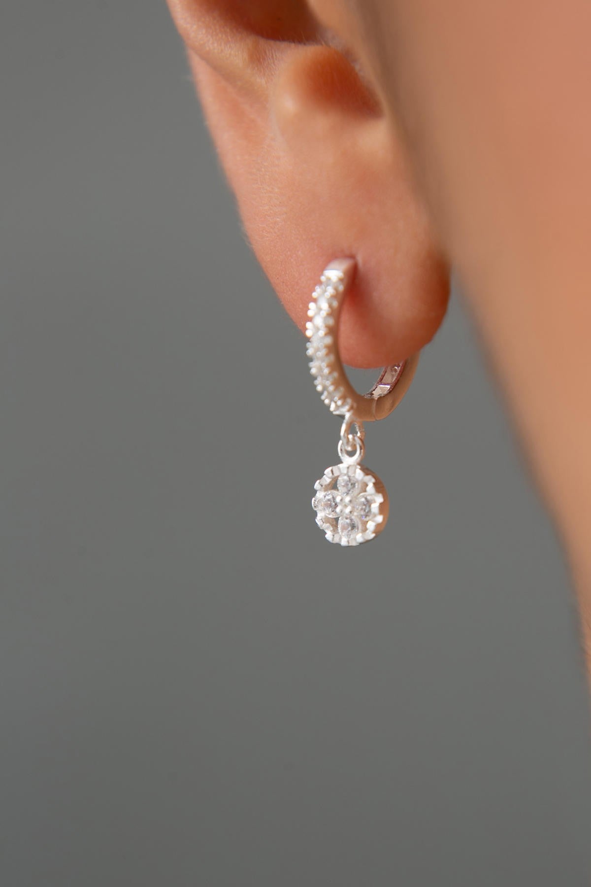 5115b20a29eba0900646f935b4374ab8