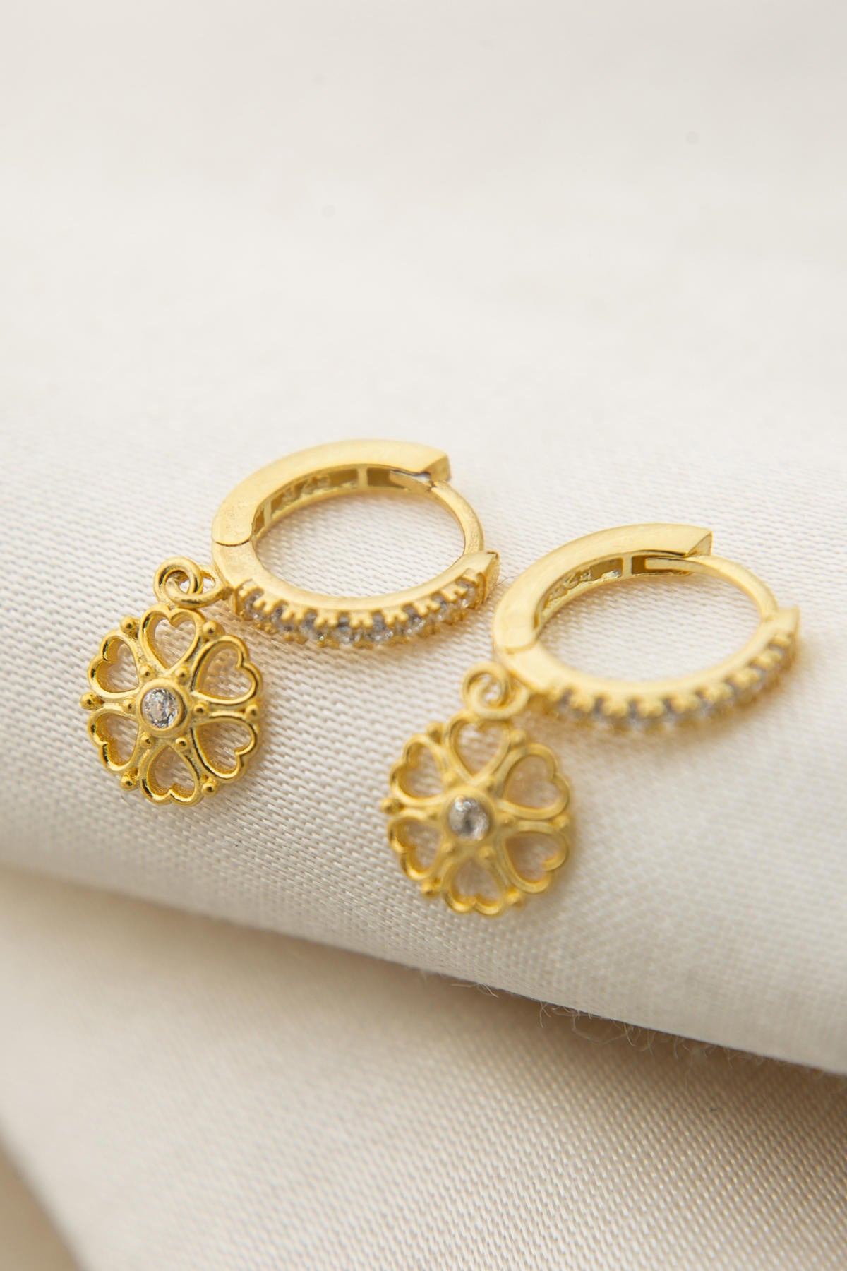 e05a7bb72ebb34d224bafc1a852f7168