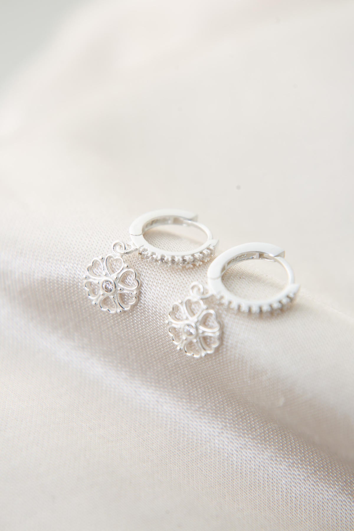 9e38cde87bce683aa0f1c02ea4665d64