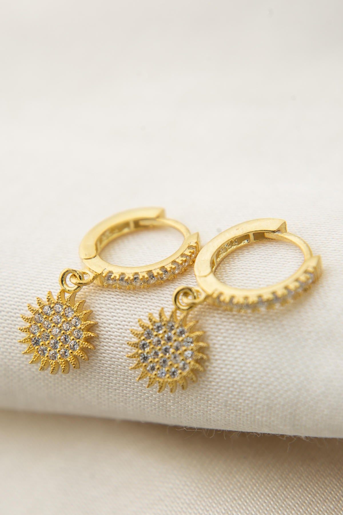 e06d479ae2a5c59538d6fa5e57bb5a40