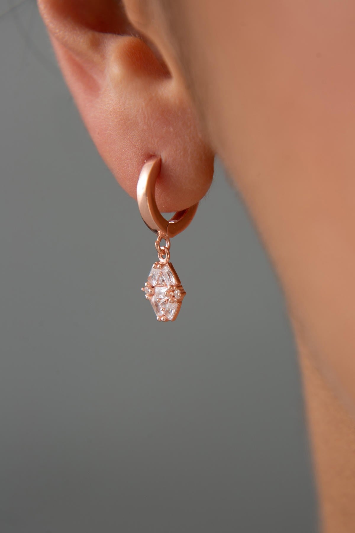 21a93f6ca27c75feef231e78e4ceb196