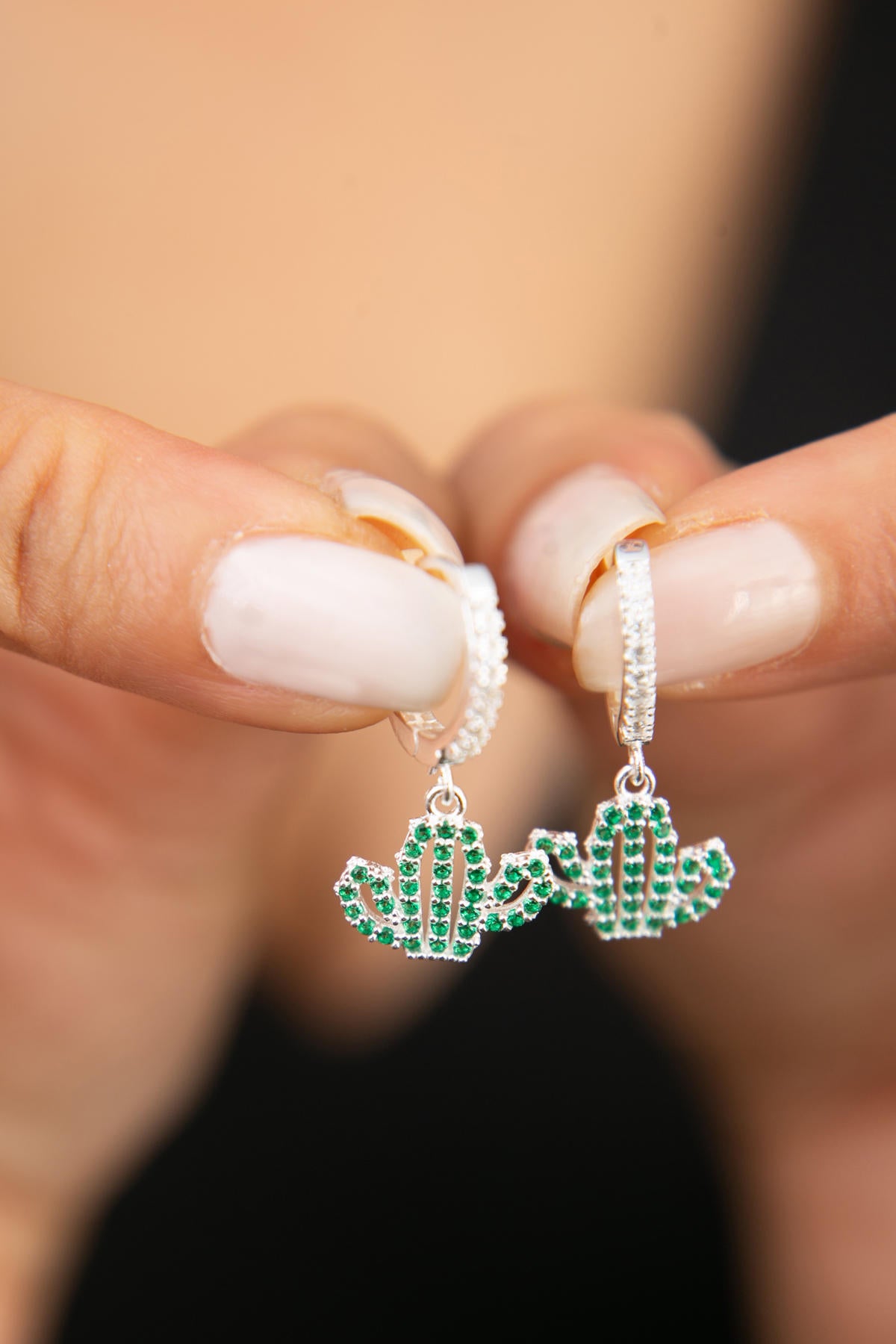 37e9792479279833aafb933a9673fe72