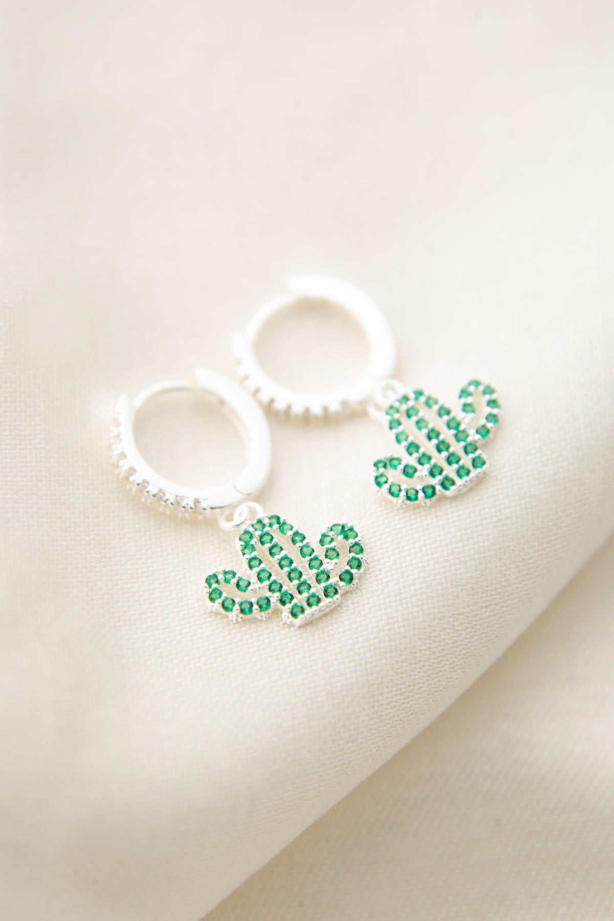 9ff985470fa904750fb5889118d1379c