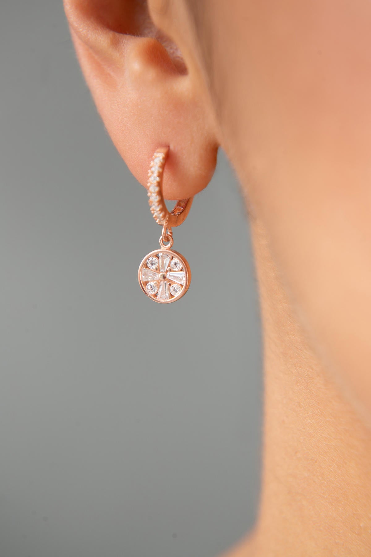 04223eeaee9af6e468bf61ca29e0a7c2