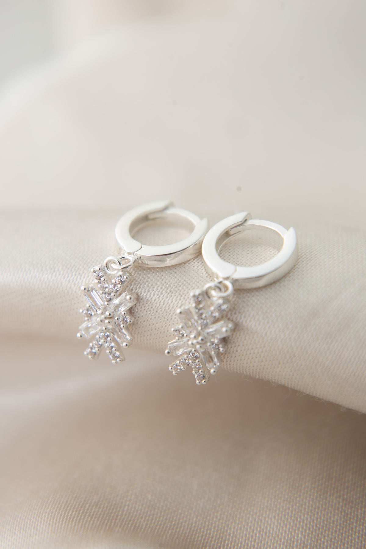 e4dc5184c44d754e6ebaa1bf67629572