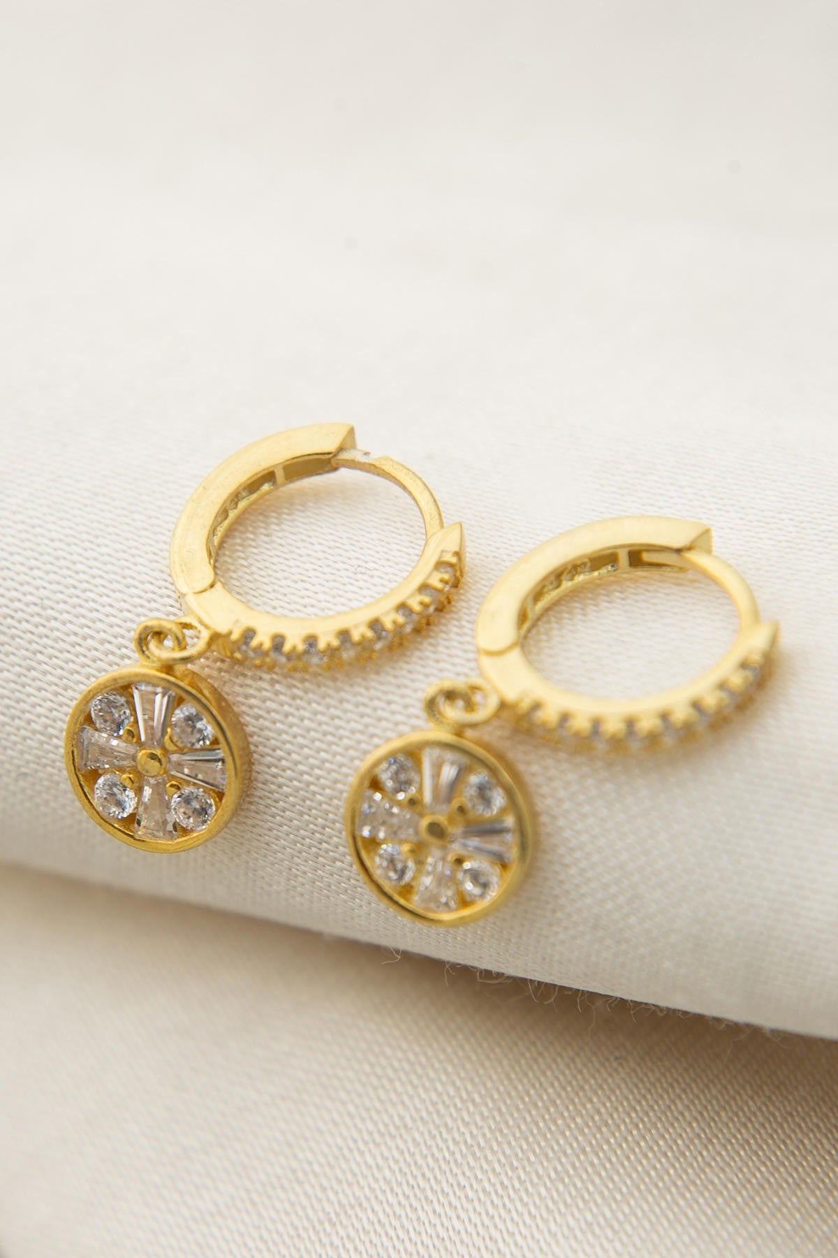 31e3a4e5d5ecff5816a446c13b375121